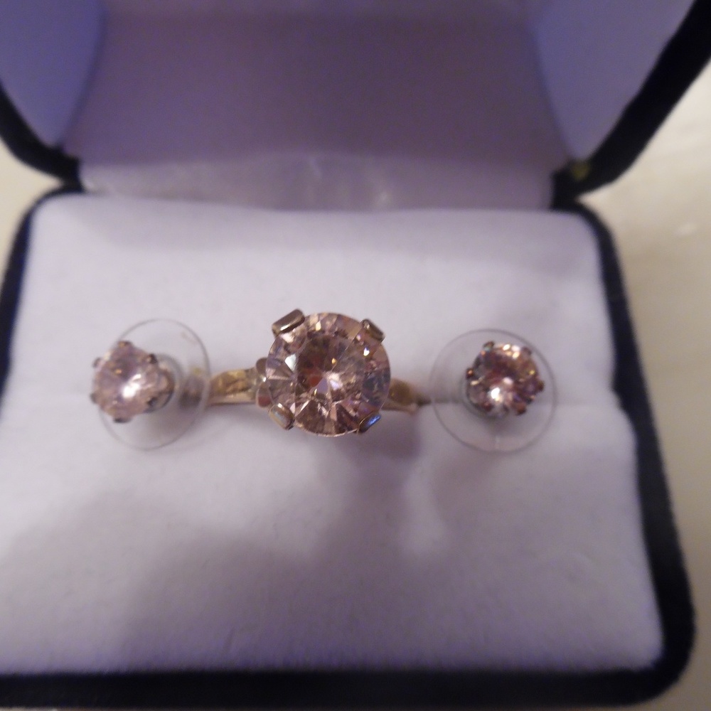 2CT Natural, Pink Zircon 14K Y/G Ring